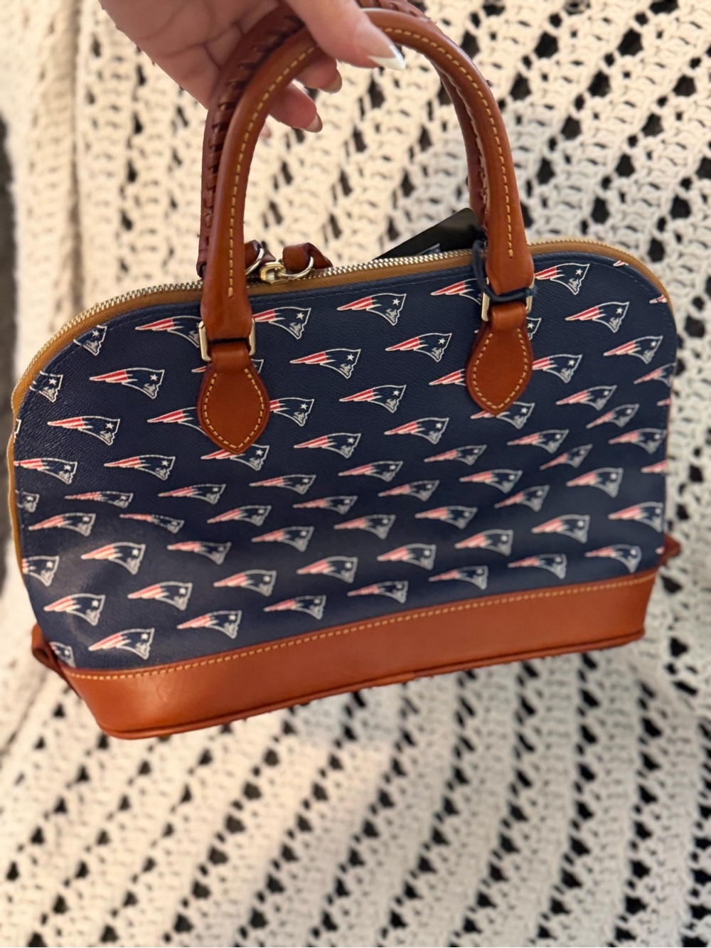 BRAND NEW Dooney & Bourke Navy and Brown New England Patriots Satchel - Picture 5 of 10
